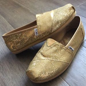 Yellow Gold Glitter Toms W7